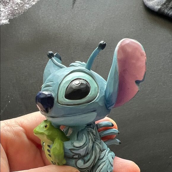 Disney Jim shore stitch with frog - Picture 5 of 7